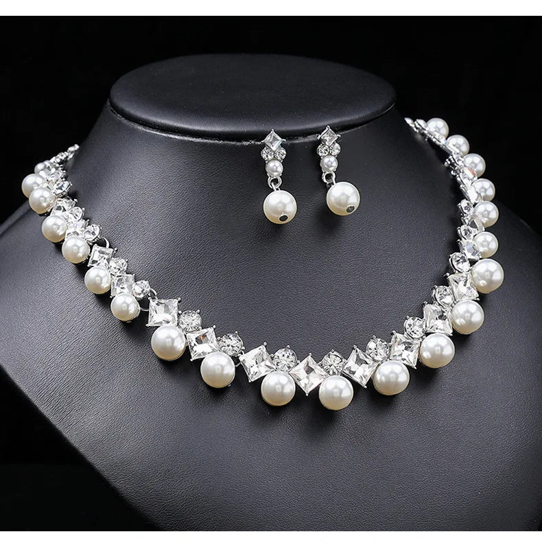 Elegant Pearl & Gemstone Necklace Set