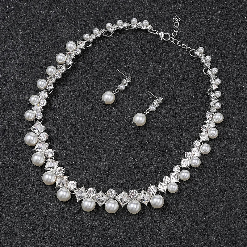 Elegant Pearl & Gemstone Necklace Set
